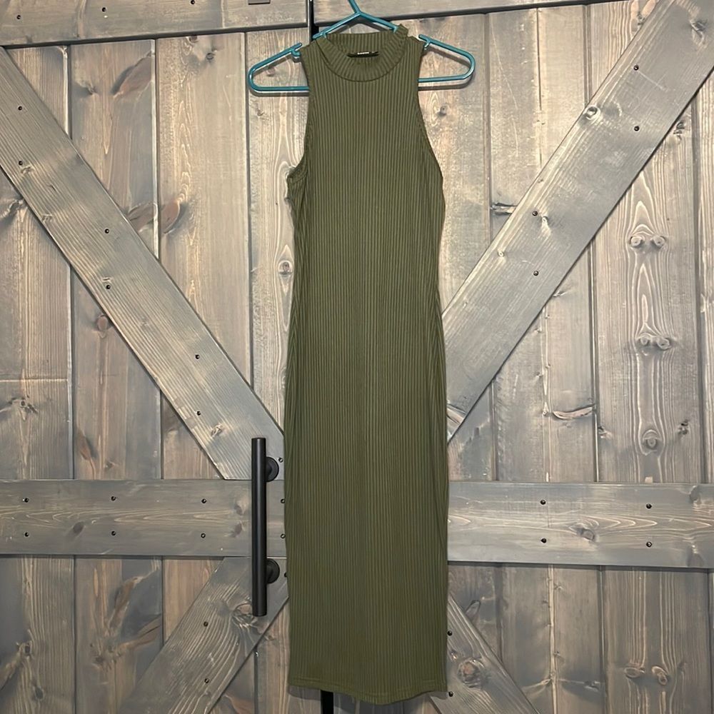 Sleeveless Bodycon Midi Dress